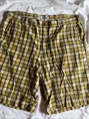 Old Navy Yellow and Green Plaid Men’s Flat Front Shorts